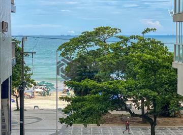 Foto · Apartamento frente mar com varanda na Praia das Pitangueiras, Guaruja