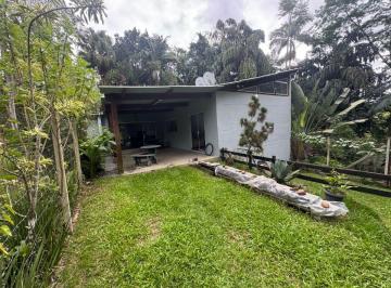 Rural de 4 quartos, Peruíbe · Chácara com 4 quartos e lago em Peruíbe.