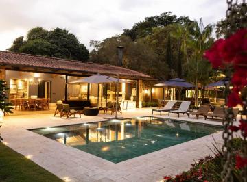 Casa de 6 quartos, Petrópolis · VENDA | SECRETÁRIO - Belíssima casa linear com 765m², 6 suítes e estrutura de lazer de resort