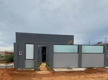 Casa de 2 quartos, Gama · CASA DE 02 QUARTOS SENDO UMA SUÍTE