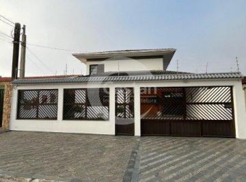 Casa · 360m² · 4 Quartos · 6 Vagas · Sobrado em Peruibe