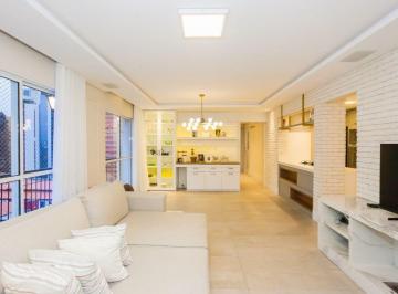 Apartamento de 3 quartos, Curitiba · Apartamento de 3 quartos no Batel