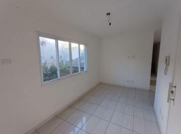 Apartamento de 2 quartos, São Vicente · Apto 2 dormitórios, suíte, vaga demarcada, prédio baixo com elevador e salão de festas