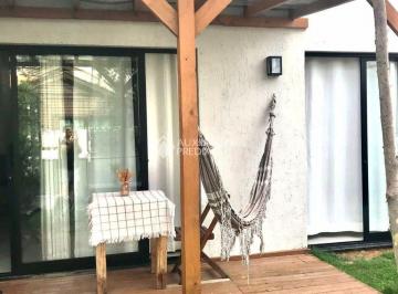 Casa · 130m² · 4 Quartos · Casa com quatro dormitórios sendo duas suítes na lagoa.