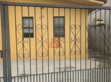 Casa · 100m² · 2 Quartos · 1 Vaga · Casa em São Roque, ótima localização! Documentação 100% para financiamento .