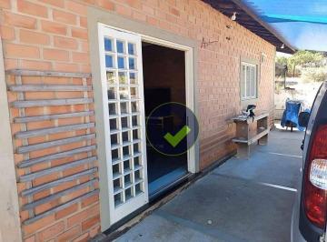 f9ff24f8b5025d3ba2c2cc786c53820d3498c387 · Casa Residencial à venda, Chácara São João, Bauru - CA0733.