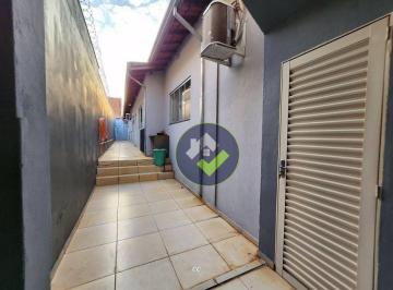 a26a8b2efab622de2f4d96bcdc0cc9dc69d39b6d · Casa Residencial à venda, Vila Carolina, Bauru - CA0120.