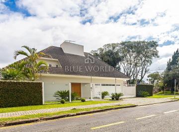 Casa · 225m² · 4 Quartos · 7 Vagas · Casa moderna com 3 suítes e amplo quintal no Boa V
