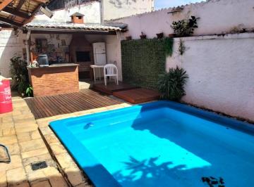 Casa de 4 quartos, São Paulo · Casa ampla com piscina e churrasqueira — com 270m² de terreno e 220m² de área construída