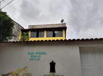 Casa · 140m² · 3 Quartos · Casa - Santa Cruz