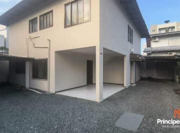 Apartamento · 40m² · 1 Quarto · 1 Vaga · Apartamento com 1 quarto no Santo Antônio em Joinville