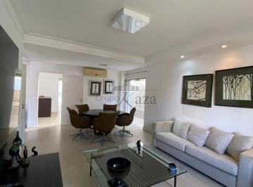 Casa · 450m² · 3 Quartos · 6 Vagas · Oportunidade - Casa em Condomínio - Jardim Esplanada - Residencial Esplanada do Sol - 3 Dormitórios 