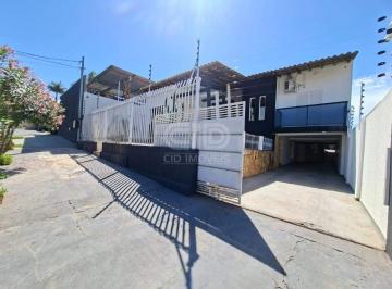 Casa · 257m² · 3 Vagas · Casa Comercial com 5 Salas no Cidade Alta