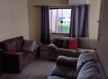 Casa · 98m² · 3 Quartos · 2 Vagas · Oportunidade - Casa - Jardim das Flores - 3 Dormitórios - 98m².
