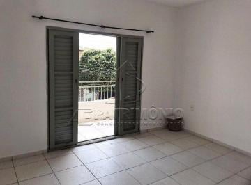Casa · 160m² · 3 Quartos · Casa