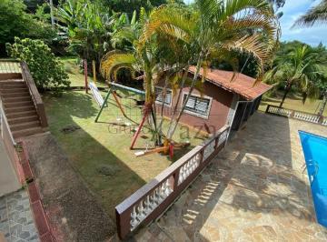 Rural · 452m² · 4 Quartos · 3 Vagas · Chácara Rural - Parque Interlagos - 3200m² - 4 Dormitórios - Aceita Permuta.