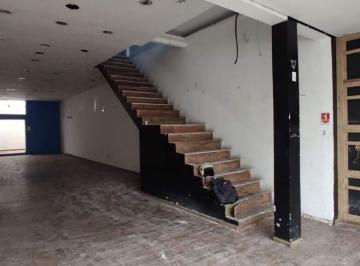 Comercial · 10m² · Prédio Comercial para alugar em Centro de 10.00m²