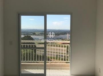 Sala com sacada · Apartamento para Alugar com 2 dormitórios no Edifício Cláudia em Indaiatuba-SP