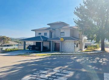 Casa · 454m² · 3 Quartos · 6 Vagas · Casa de Condomínio para venda em Caxambu de 454.00m² com 3 Quartos, 3 Suites e 6 Garagens