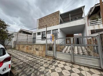Casa · 250m² · 3 Quartos · 2 Vagas · Casa para alugar em Jardim Santa Rosália de 250.00m² com 3 Quartos e 2 Garagens