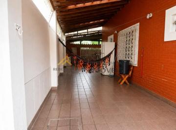 Imagem do Imóvel · Casa à Venda com 4 dormitorios sendo 1 suite, Com Churrasqueira e Quartinho nos Fundos - Bairro Mart