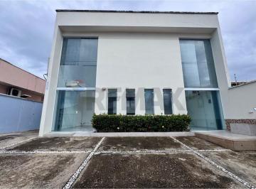 Comercial · 102m² · 4 Vagas · Ponto Comercial em Peruíbe