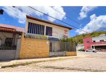 Comercial · 400m² · 9 Quartos · VENDA DE CASA COMERCIAL EM PETRÓPOLIS