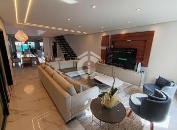 Casa · 450m² · 4 Quartos · 6 Vagas · Sobrado a venda na Vila Formosa, 4 suítes e 6 vagas.