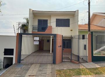 Casa · 229m² · 3 Quartos · 3 Vagas · Sobrado amplo e aconchegante