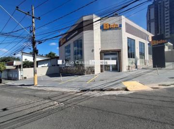 Comercial · 327m² · 6 Vagas · Salão Comercial de Esquina com 242 m², mezanino, 6 vagas de garagem à 500 metros da Av. Dom Aguirre