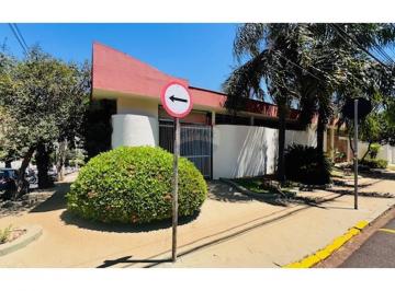 Casa · 224m² · 3 Quartos · 2 Vagas · Casa para venda em Jardim Macedo de 223.77m² com 3 Quartos, 1 Suite e 2 Garagens