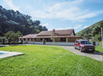 Rural · 7360m² · 4 Quartos · 8 Vagas · Chácara em Pessegueiros, Teresópolis-RJ