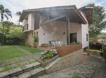 Casa · 244m² · 5 Quartos · 3 Vagas · Casa em Iucas, Teresópolis/RJ