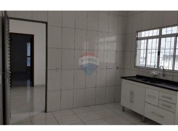 Casa · 85m² · 2 Quartos · Casa para alugar em Jordanópolis de 85.00m² com 2 Quartos e 1 Suite