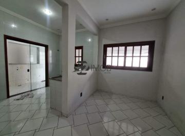 Casa · 237m² · 3 Quartos · 2 Vagas · Casa para alugar em Centro de 237.11m² com 3 Quartos, 1 Suite e 2 Garagens