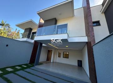Casa · 191m² · 3 Quartos · 3 Vagas · Casa geminada à venda no bairro América, 3 suítes, piscina e ambientes amplos e integrados