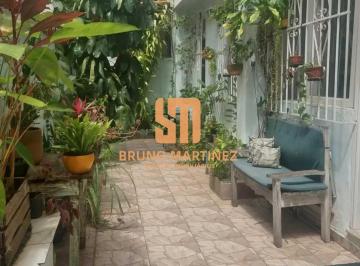 Casa · 180m² · 6 Quartos · 1 Vaga · Casa de Vila em Botafogo | 180m² | 6 Quartos | Quintal | Churrasqueira | Vaga | Airbnb