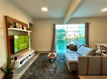 Casa · 196m² · 3 Quartos · 1 Vaga · Casa Geminada 3 quartos à venda!!