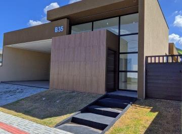 Casa · 193m² · 3 Quartos · 2 Vagas · Casa de altíssimo padrão em condomínio fechado.