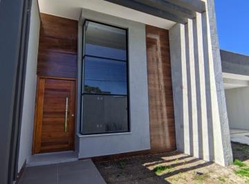 Casa · 112m² · 3 Quartos · 2 Vagas · Casa à venda no bairro São Bento da Lagoa - Maricá/RJ