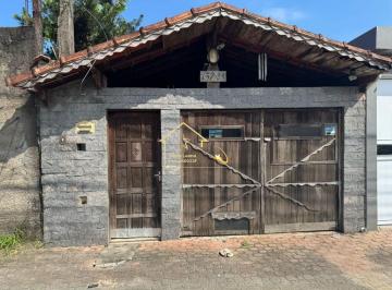 Casa · 110m² · 2 Quartos · 5 Vagas · Você que procura uma casa grande no jardim real, em plena av Kennedy acabou de encontrar.
SL0115