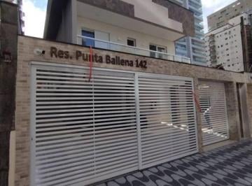 Casa · 57m² · 2 Quartos · 1 Vaga · Excelente casa de condomínio sobreposta alta de 02 dormitórios, com com sacada e ampla área de servi