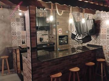 Casa · 134m² · 4 Quartos · 3 Vagas · Excelente sobrado com 04 dormitórios, sendo 02 suítes, 03 vagas de garagem, piscina, churrasqueira e