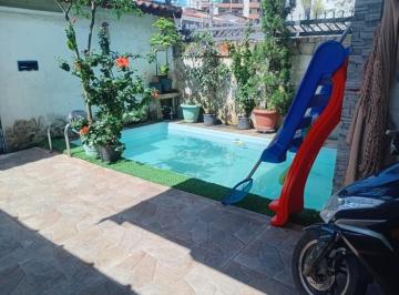 Casa · 107m² · 2 Quartos · 2 Vagas · CASA COM PISCINA, COM EDICULA 250M DA PRAIA.
