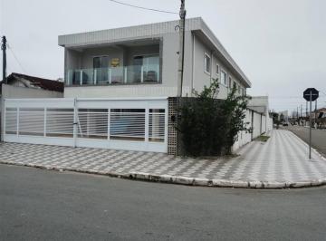 Casa · 60m² · 2 Quartos · 1 Vaga · Excelente casa de condomínio sobreposta alta com sacada no bairro Maracanã, zona 1.