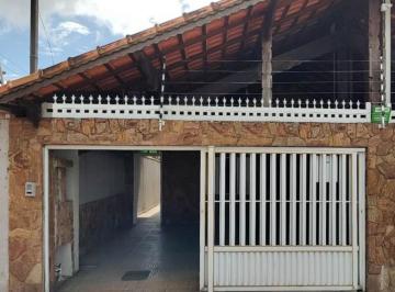 Casa · 194m² · 3 Quartos · 2 Vagas · Casa térrea 03 quartos churrasqueira bairro Guilhermina em Praia Grande