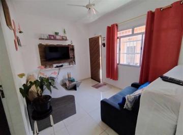 Casa · 52m² · 1 Quarto · 1 Vaga · Casa em condomínio na Guilhermina, com 1 quarto, churrasqueira e fácil acesso aos melhores comércios