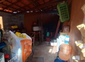 Casa · 130m² · 2 Quartos · 6 Vagas · Excelente sobrado com 02 quartos, sendo 02 suíte amplas com sacada no Caiçara.