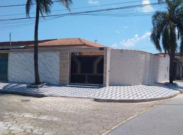 Casa · 89m² · 2 Quartos · 3 Vagas · CASA DE ESQUINA COM PISCINA, DOIS QUARTOS, BAIRRO TUPI EM PRAIA GRANDE.