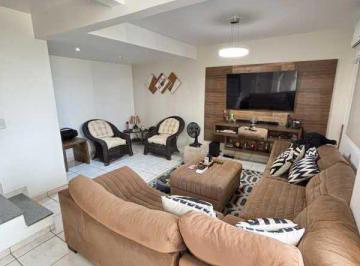 Casa · 110m² · 3 Quartos · 1 Vaga · Casa em Condomínio - Duplex / Residencial / Taquara